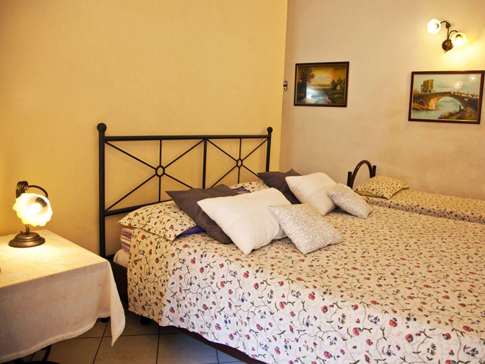 Garibaldi Hotel